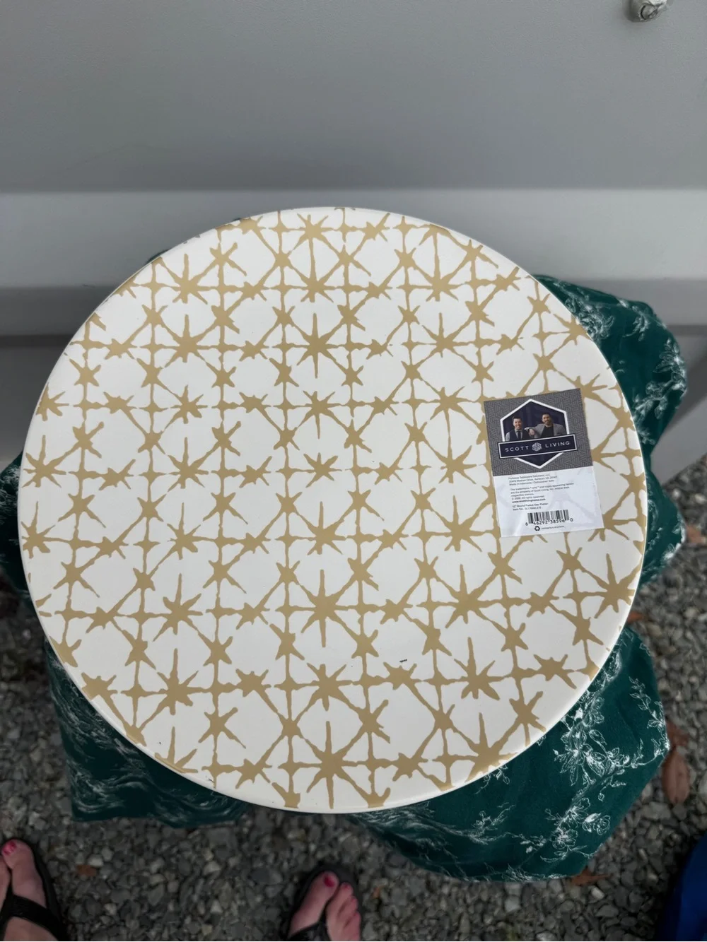 2019 Scott Living 12” Round Faded Star  Decorative Round Platter with Gold